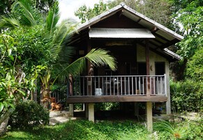 Escritorio, cunas, camas plegables/adicionales y wifi gratis 