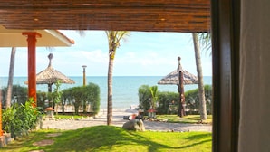 Bungalow, Beachfront (Honey) - Ravenala Boutique Resort (Mui Ne)