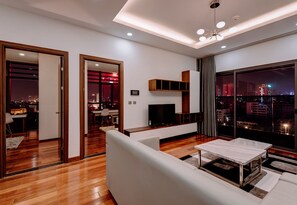 Appartamento, 2 camere da letto | Soggiorno | TV a schermo piatto