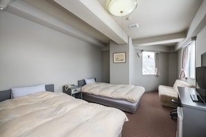 Twin Room | Free WiFi, wheelchair access