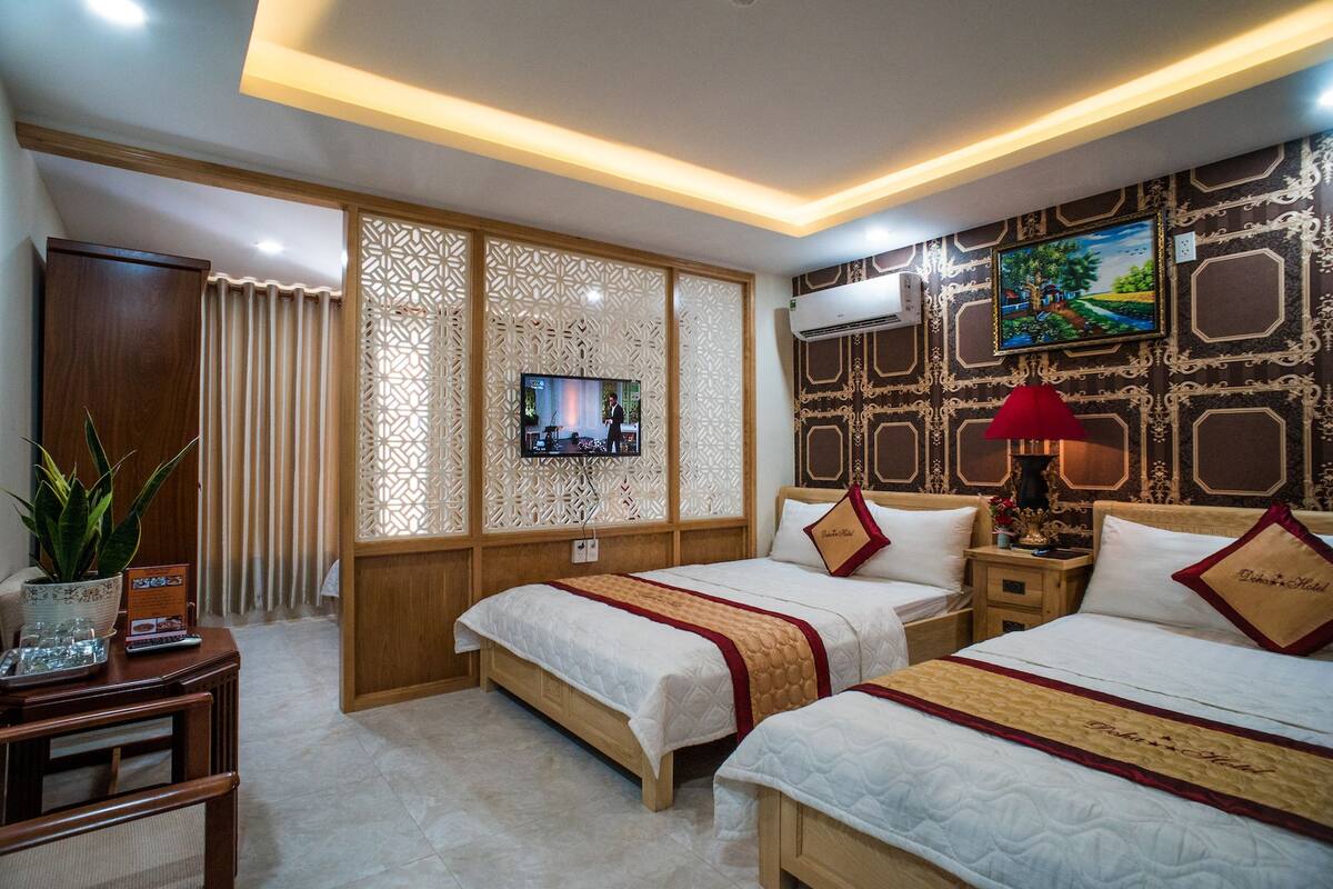 Premium bedding, in-room safe, desk, soundproofing