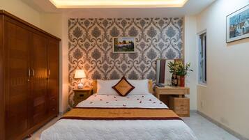 Deluxe Double Room | 1 bedroom, premium bedding, in-room safe, desk