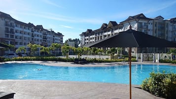 1 Bedroom Condo, Unit 4/416 | Outdoor pool