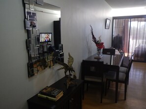 Apartamento, 1 habitación (Unit 4/416) | Servicio de comidas en la habitación