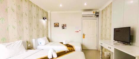 Deluxe Double Room | Minibar, escritorio, cortinas blackout y wifi gratis