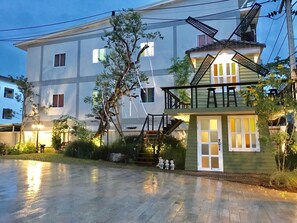 Exterior - Ploy's Pearl Hotel (Surat Thani)