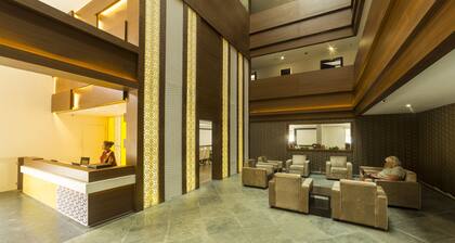 Summit Hampton Hotel