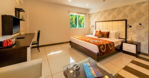 Premium bedding, in-room safe, desk, soundproofing