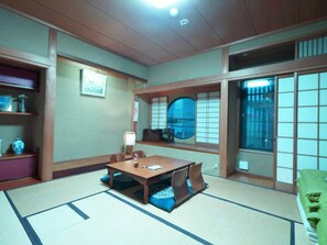 Free WiFi, bed sheets - Guest House WA - Hostel (Kyoto)