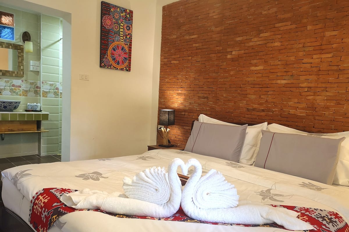 Standard Room , Double 1st Floor | Decoración personalizada, cortinas blackout y insonorización