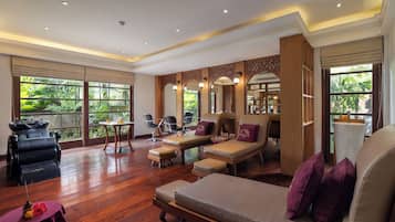 Body treatments, aromatherapy, body scrubs, facials, 5 treatment rooms