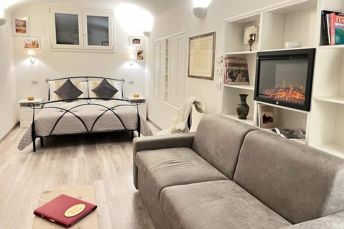 Quadrupla familiare | Biancheria da letto di alta qualità, copriletto in piuma, minibar