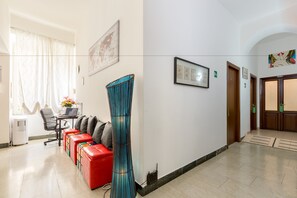 Interior - Do Domus (Rome)