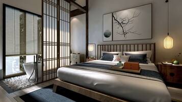 Signature King Room | Minibar, in-room safe, desk, iron/ironing board