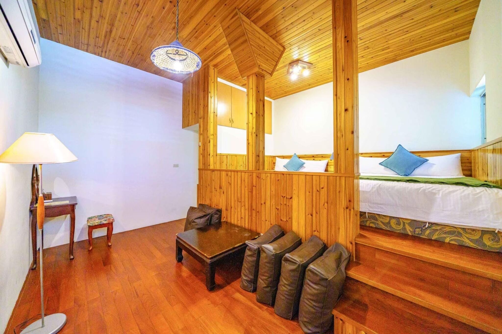 Family Room | Desk, blackout drapes, soundproofing, rollaway beds