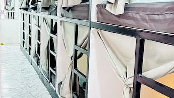 Basic Shared Dormitory | Free WiFi