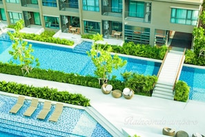 Piscine extérieure