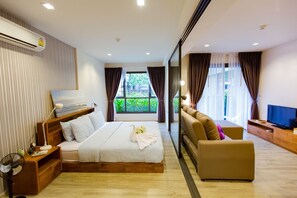 Schreibtisch, schallisolierte Zimmer, kostenloses WLAN