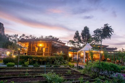 บ้านสวนภูธาร
