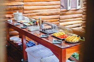 Free daily buffet breakfast