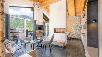 Attico Deluxe, 3 camere da letto, sauna | 1 camera, biancheria da letto di alta qualità, una cassaforte in camera