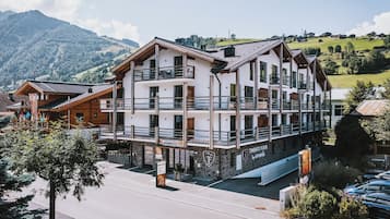 Esterni