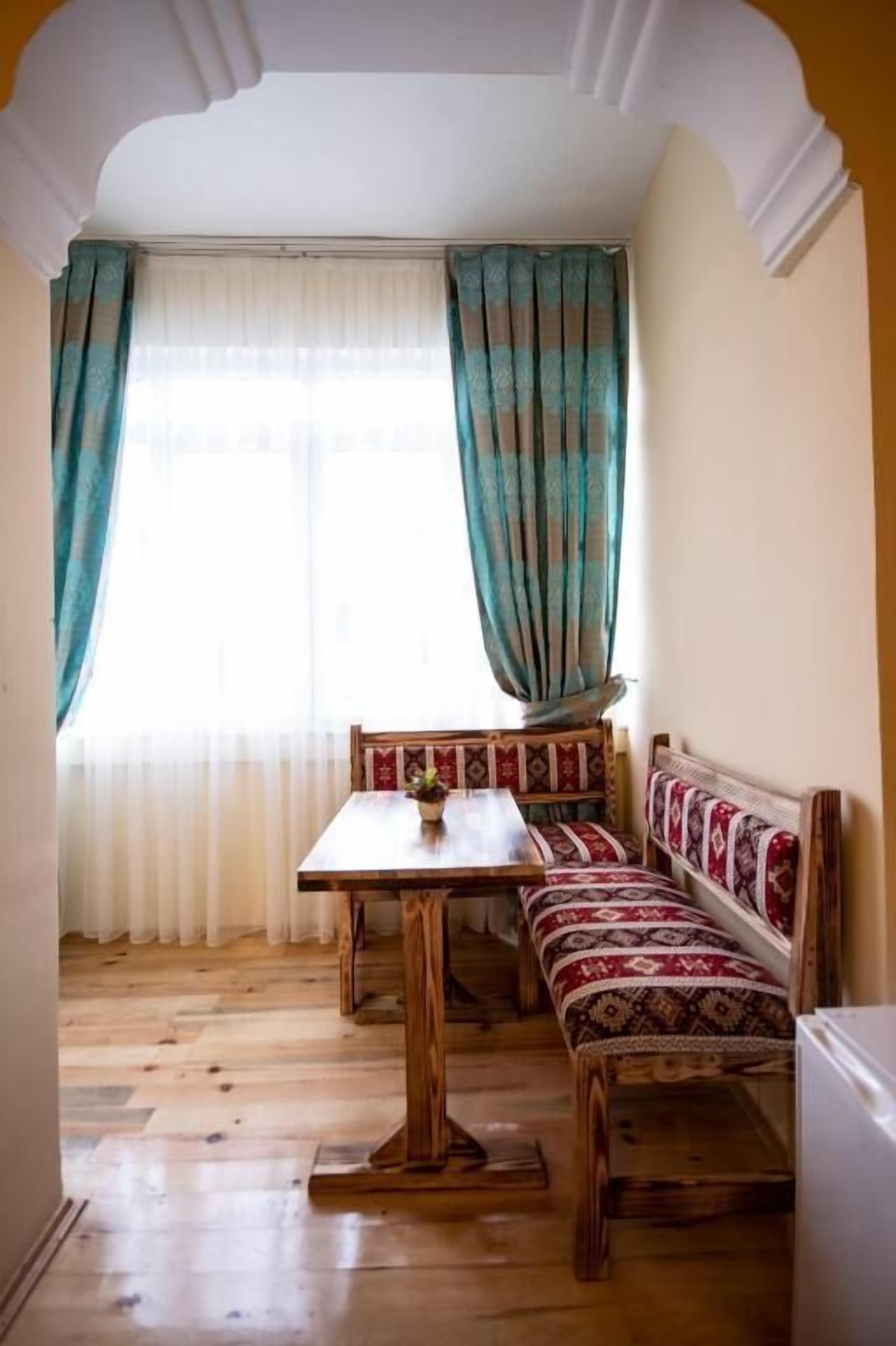 Premium bedding, in-room safe, soundproofing, iron/ironing board