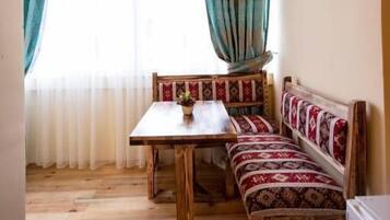 Literie de qualité supérieure, coffres-forts dans les chambres