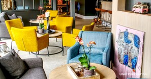 로비 좌석 공간