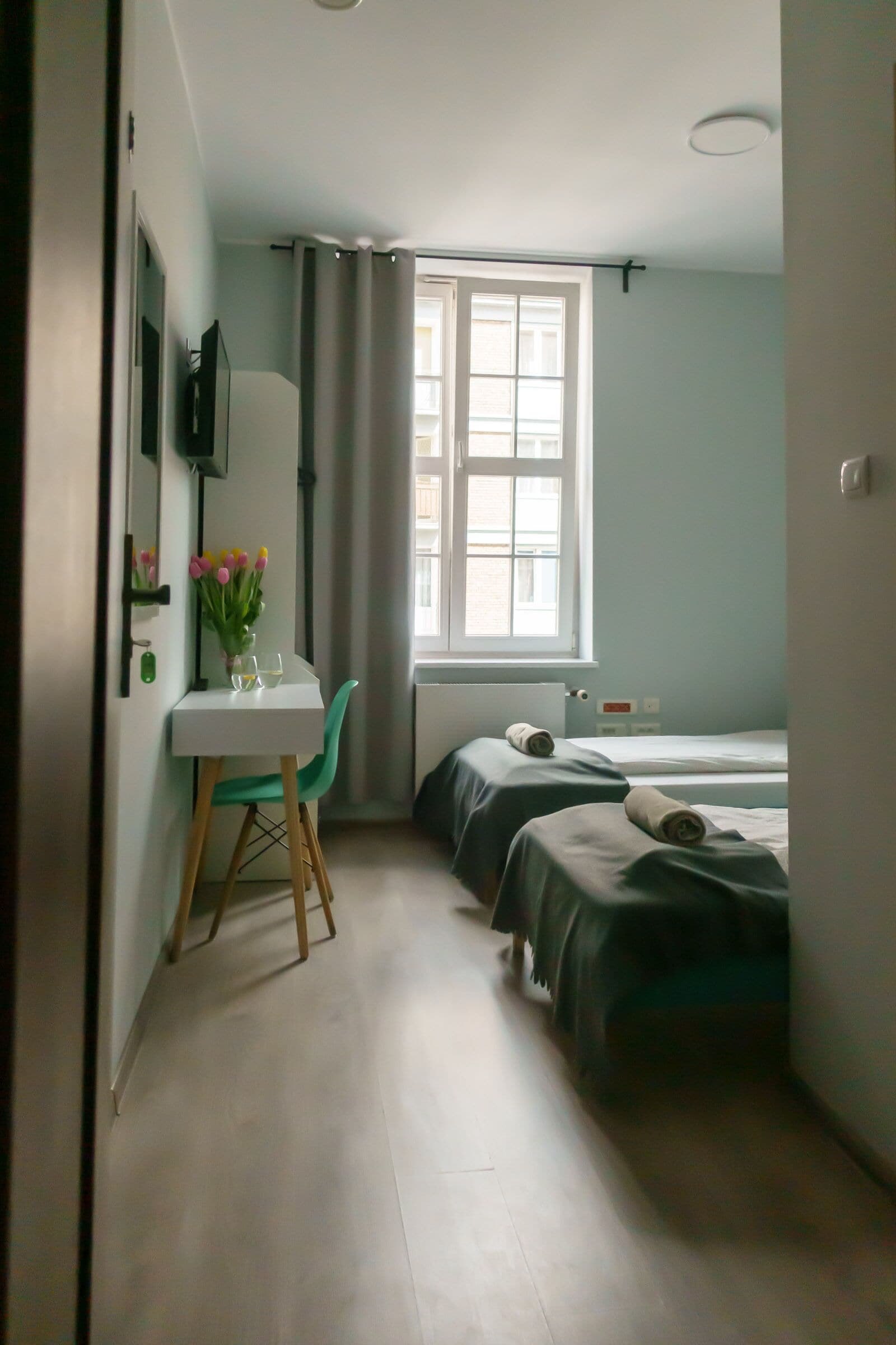 Photo - Trip & Hostel