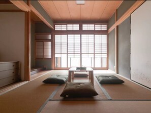 0B | 熨斗/熨衣板、免费 WiFi