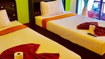 标准双床房 | 免费 WiFi