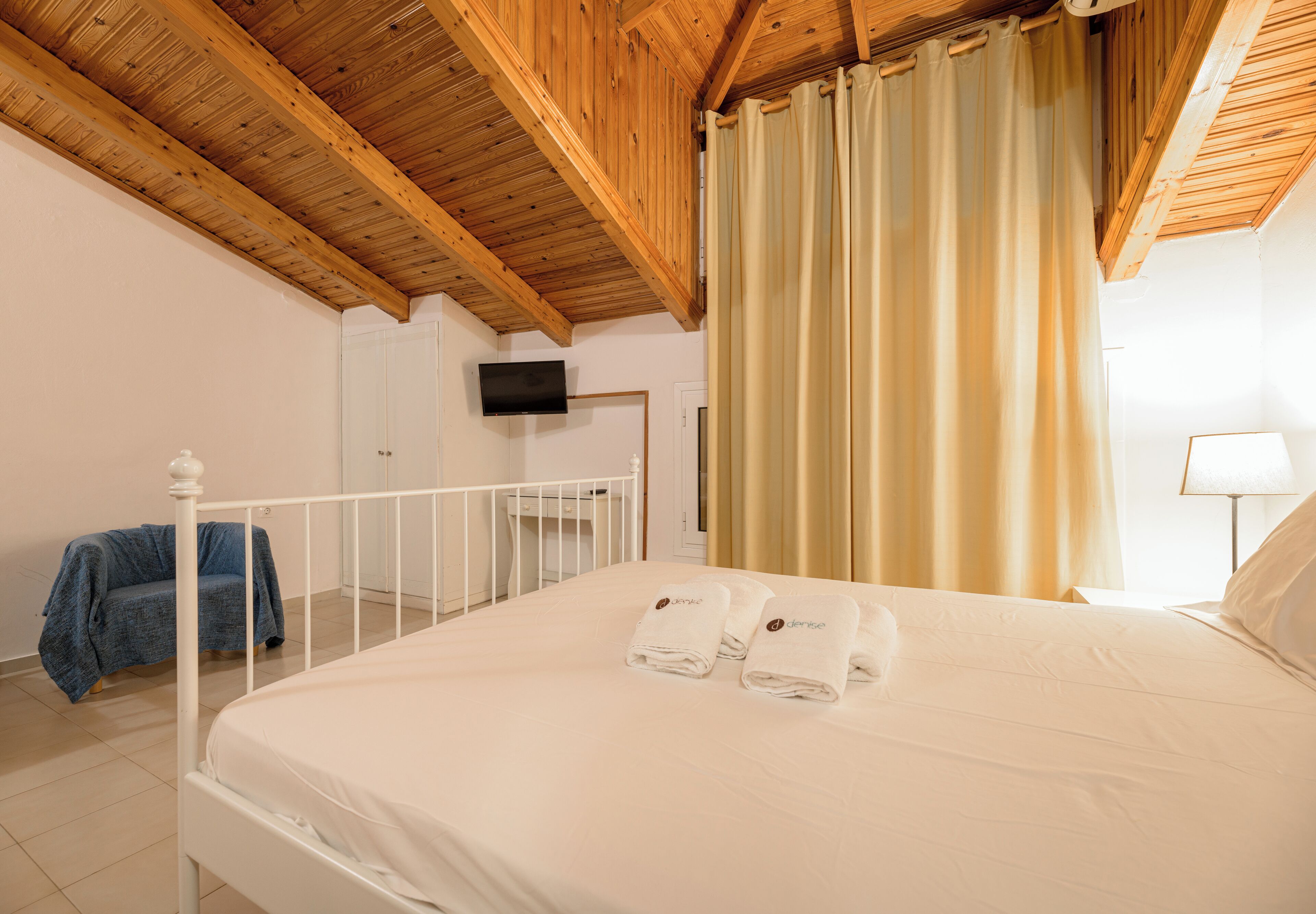 apartment, 3 bedrooms | 2 bedrooms, in-room safe, iron/ironing board, free wifi