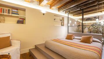 Suite Luxury | Biancheria da letto di alta qualità, materassi in memory foam, minibar