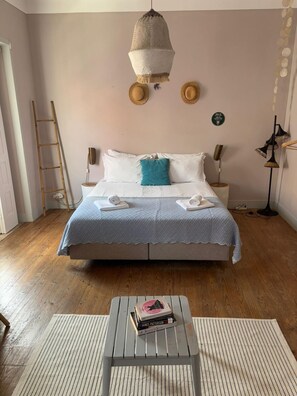 Double room  M w/shared Wc | Free WiFi