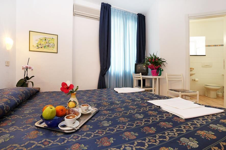 Dobbeltrom – panorama, delvis sjøutsikt, 1. etasje | Sengetøy av topp kvalitet, safe på rommet og skrivebord