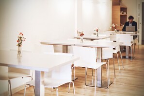Daily buffet breakfast for a fee - Deniké Hostal Grupo Atalaia (Santiago de Compostela)
