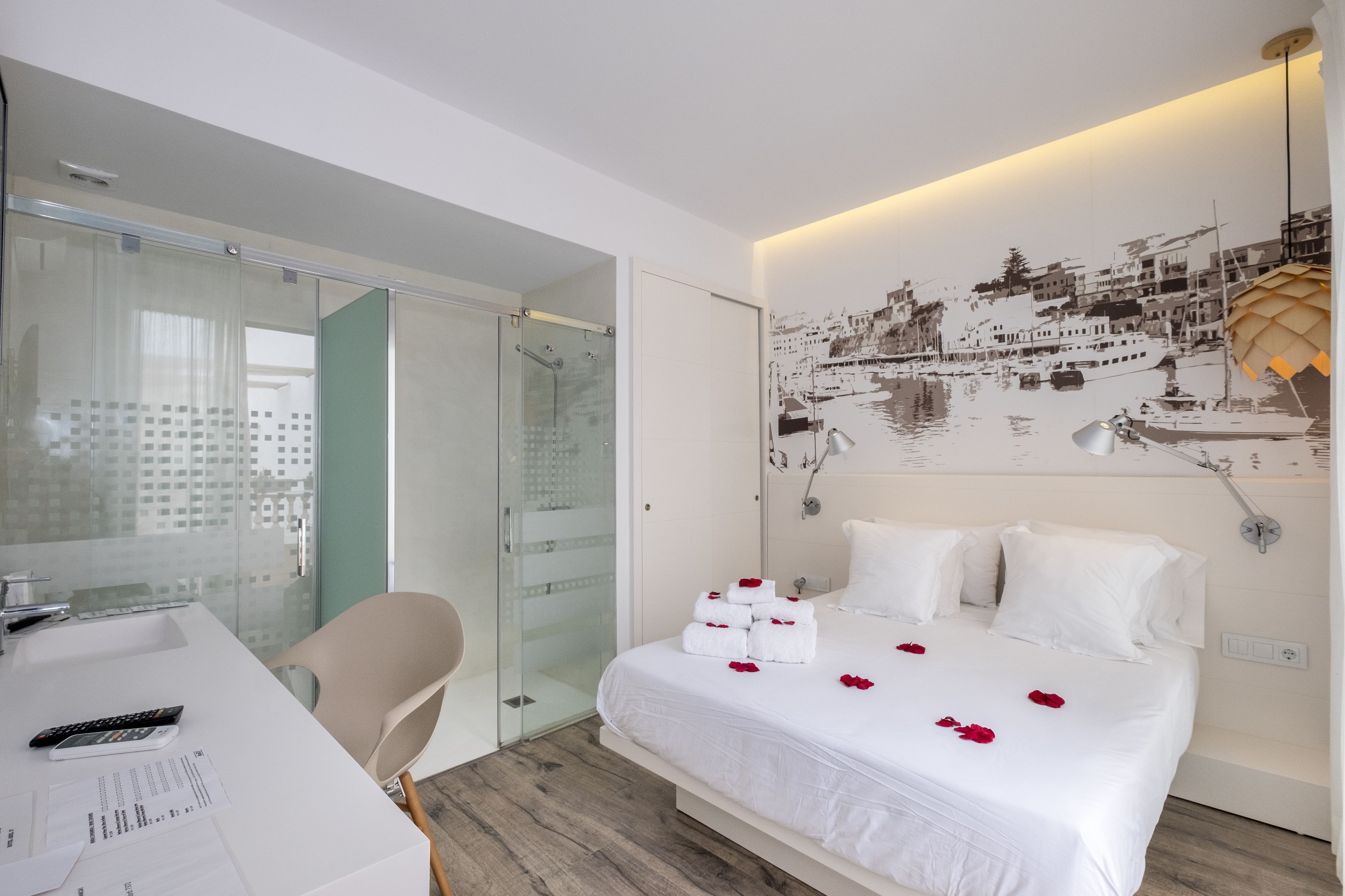 double room, terrace | premium bedding, minibar, in-room safe, soundproofing