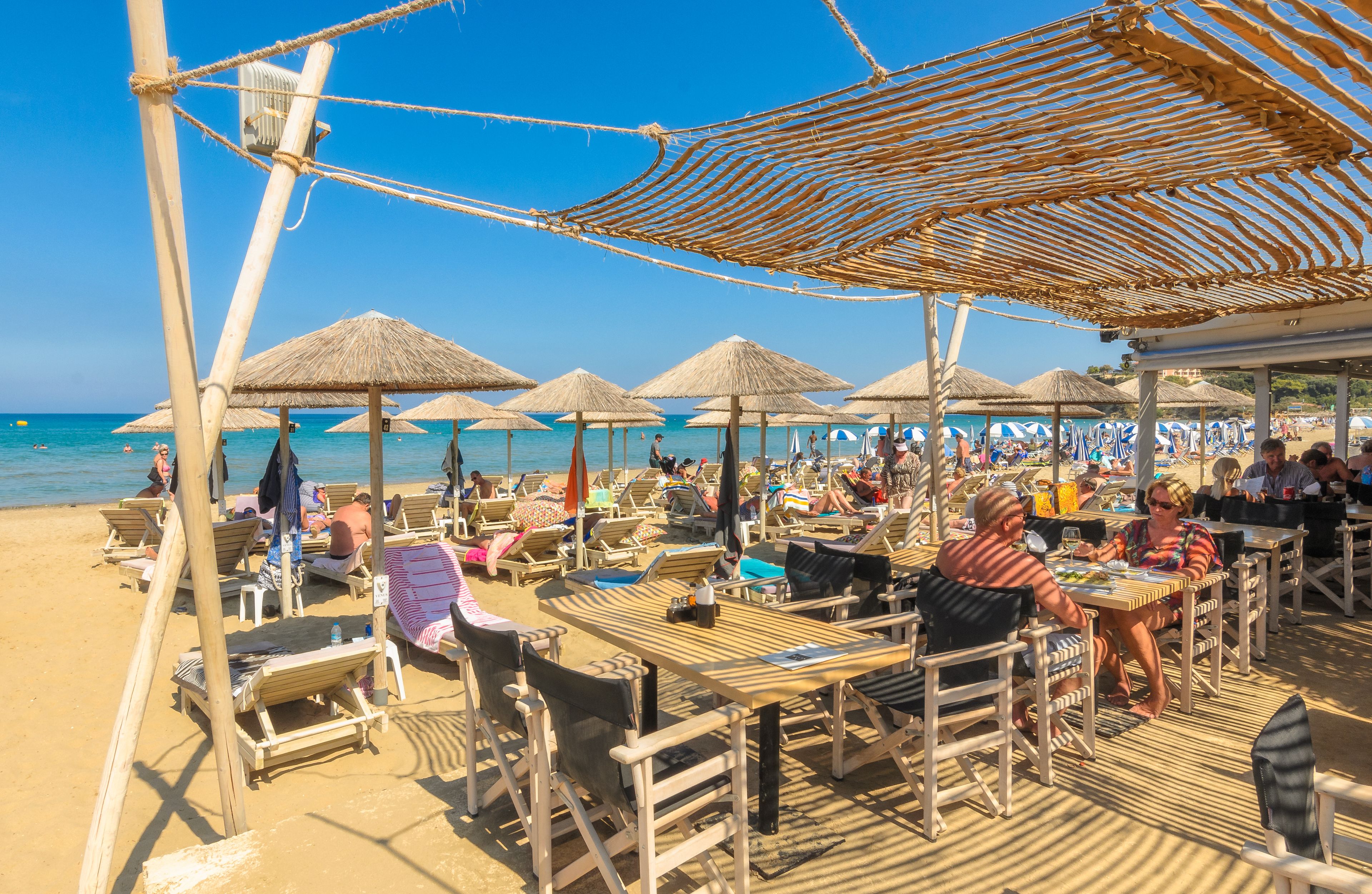 2 restaurants, breakfast, lunch served; local and international cuisine