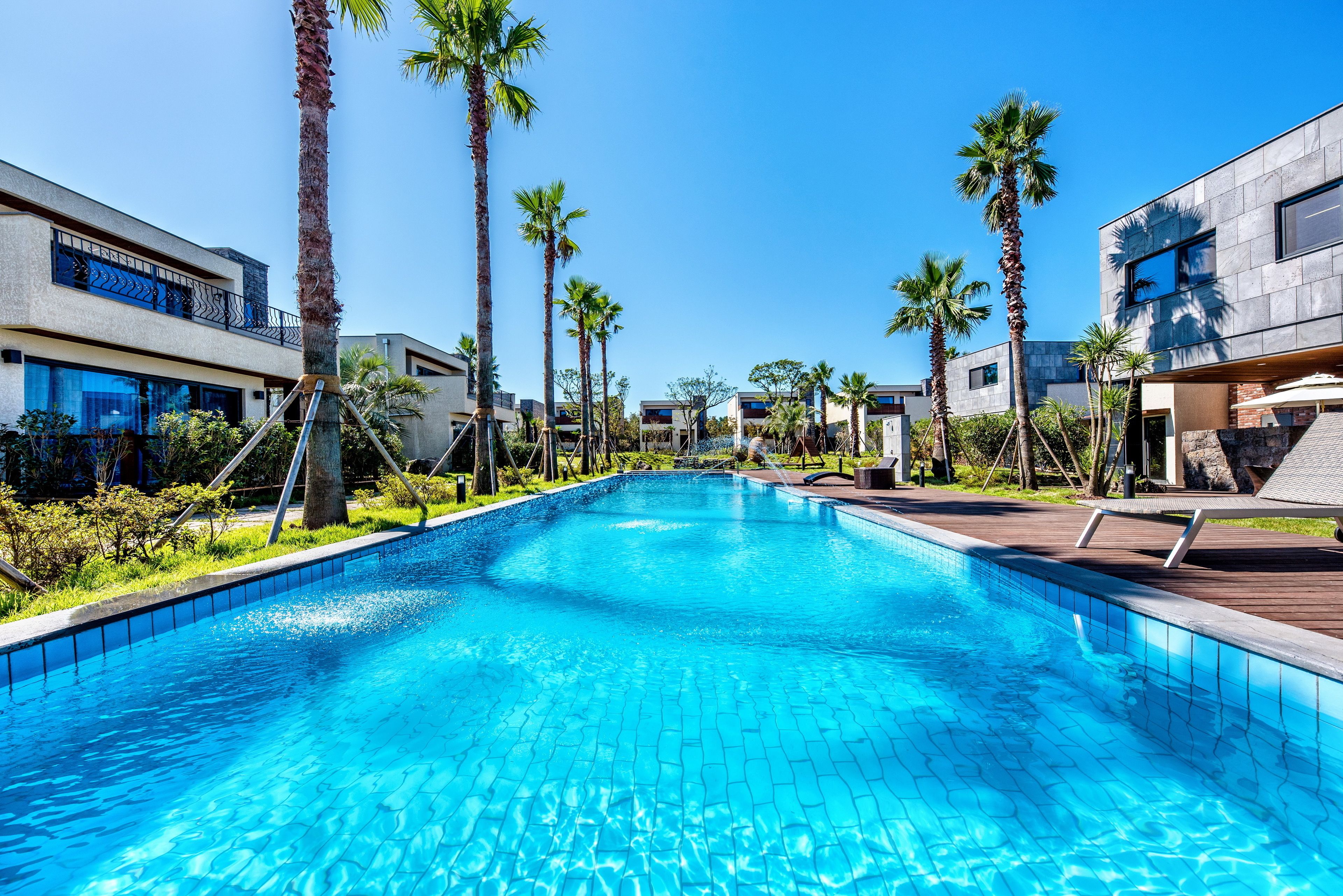 Seasonal outdoor pool, open 10:00 AM to 9:00 PM, sun loungers