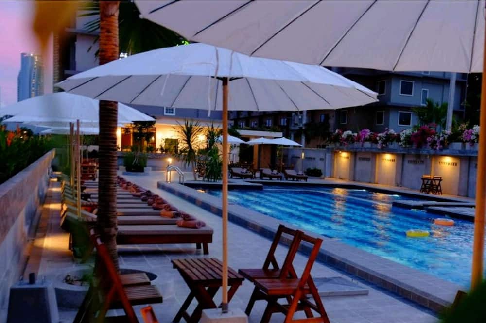 The Mangrove Hotel