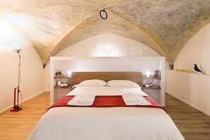 Lägenhet - 2 sovrum - balkong (Gemma Luxury) | Sängtillbehör av högsta kvalitet, duntäcken, unika möbler och skrivbord