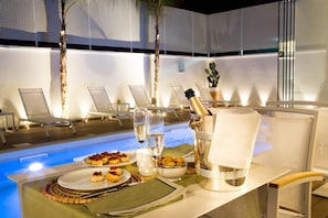 Indoor pool, seasonal outdoor pool