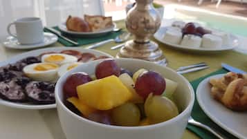 Makanan dan minuman