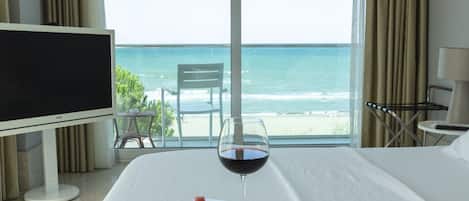 Minibar, caja de seguridad en la habitación, escritorio y wifi gratis