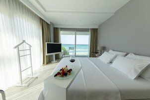 Minibar, caja de seguridad en la habitación, escritorio y wifi gratis