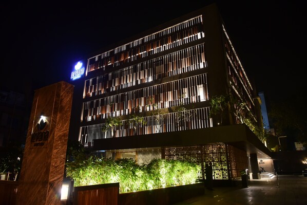 Front of property - evening/night