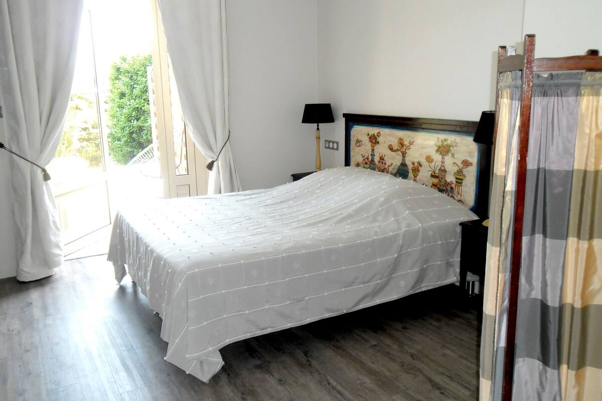 soundproofing, bed sheets