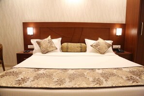 Deluxe Double or Twin Room, Smoking, City View | View from room