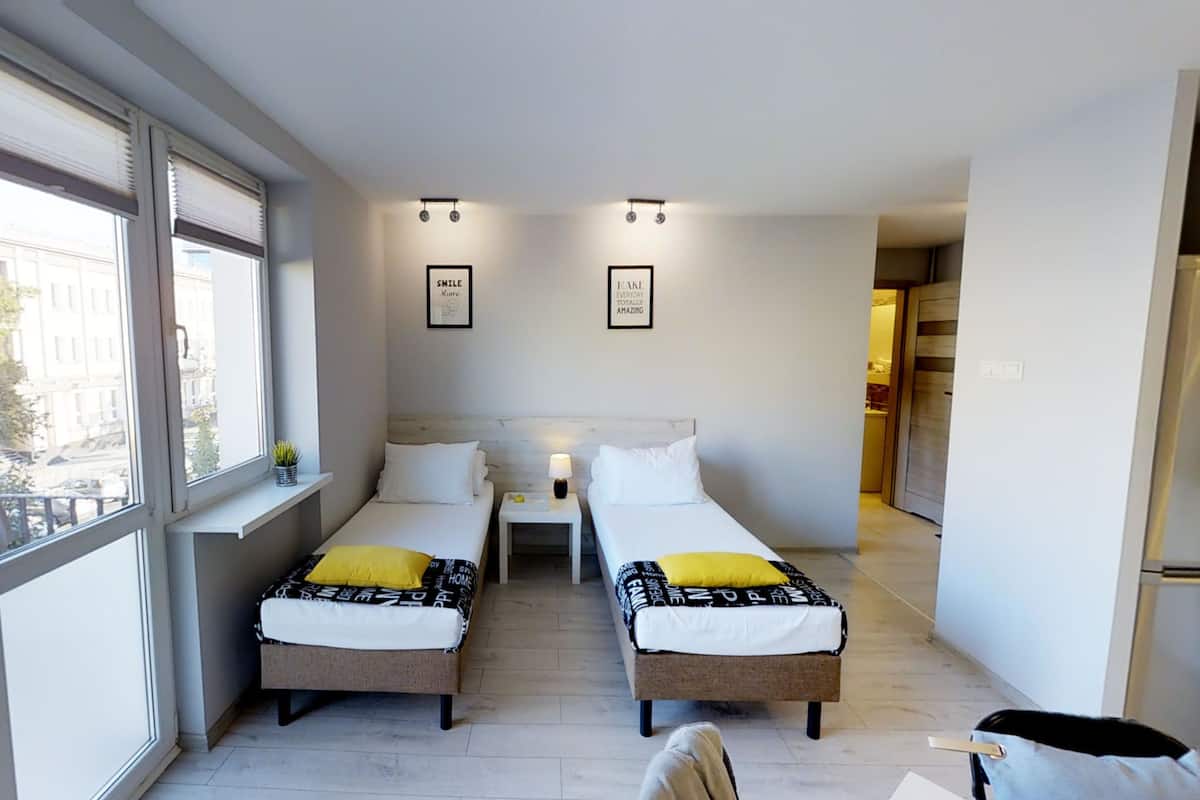 Apartment, Balcony (Suraska 6) | Iron/ironing board, cribs (free), WiFi (free)